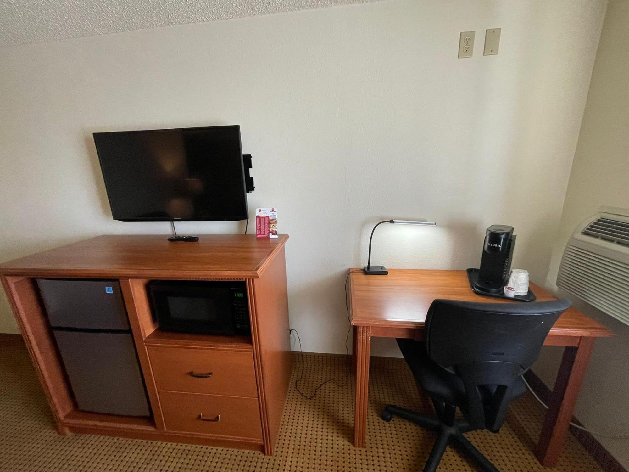 ซูเปอร์ 8 บาย วินด์แฮม วิลลิสตัน นอร์ทดาโคตา Hotel ภายนอก รูปภาพ